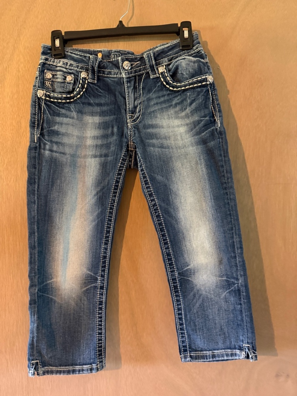 Women's Midwash Blue Cropped Jeans